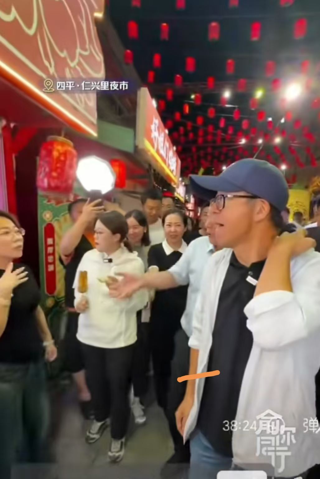 四平仁兴里夜市灯火通明
